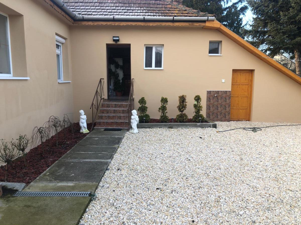 Toerpi Apartman Halmaj Luaran gambar